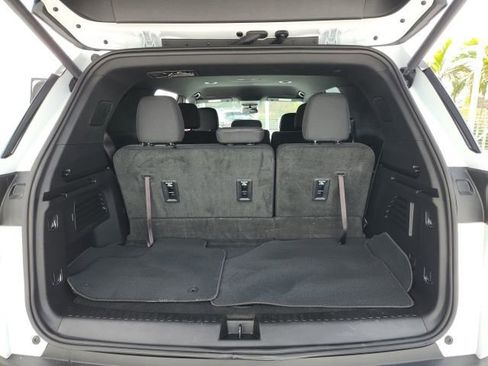 Used 2024 Chevrolet Traverse LS image 18