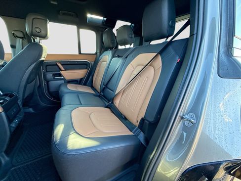 Used 2024 Land Rover Defender 110 X image 21