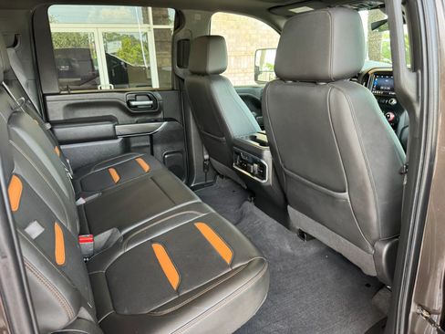 Used 2020 GMC Sierra 3500 AT4 w/ Technology Package AWD/4WD image 28