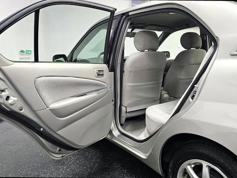 Used 2002 Toyota Prius FWD image 38