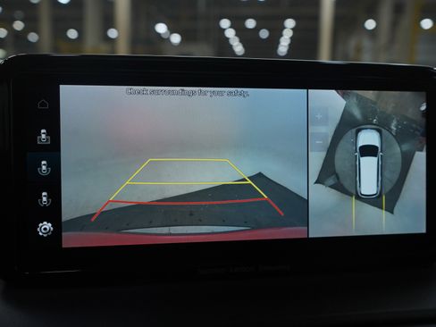 Used 2023 Hyundai Santa Fe SEL w/ Premium Package image 28