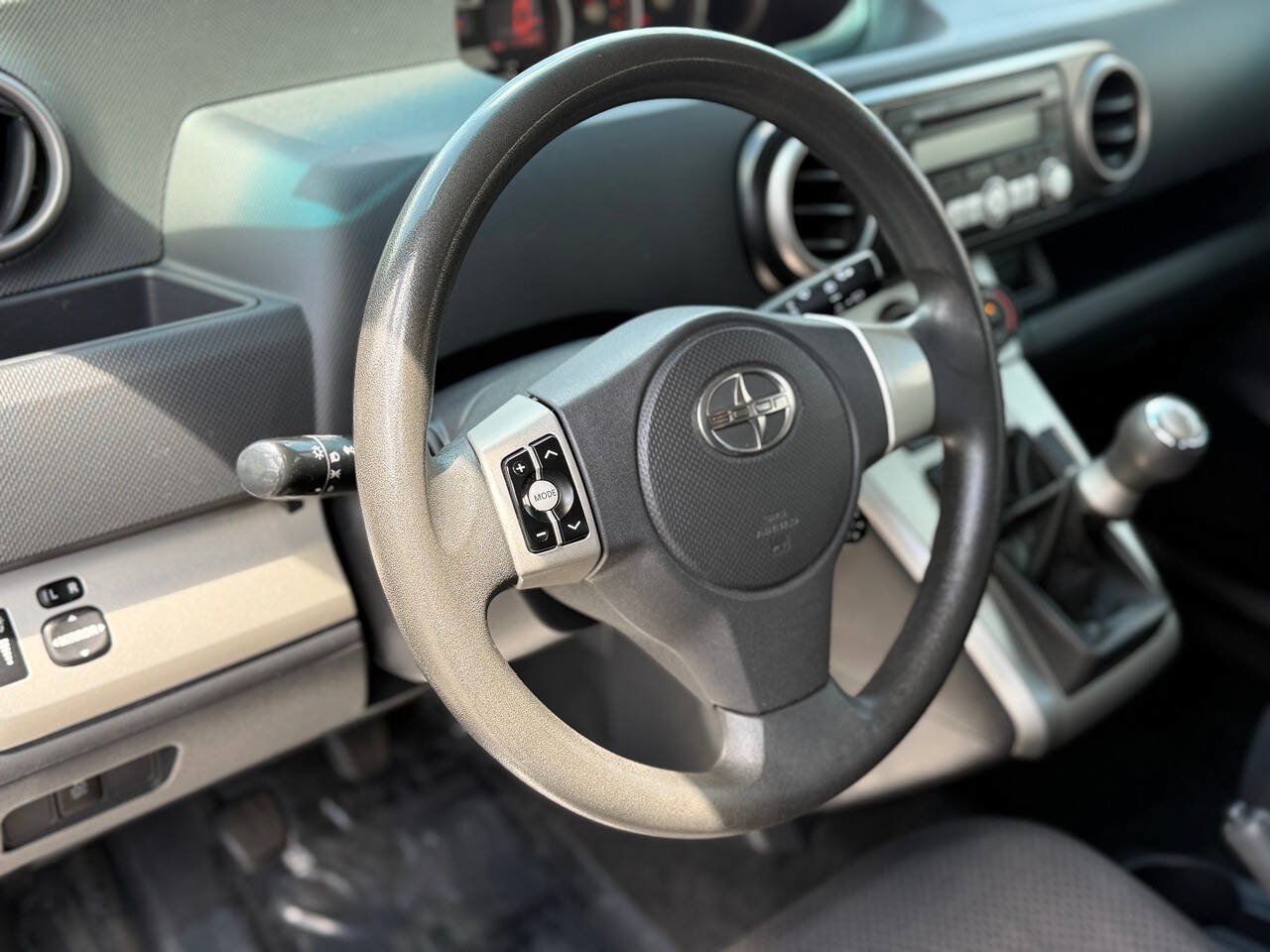Used 2009 Scion xB FWD image 40