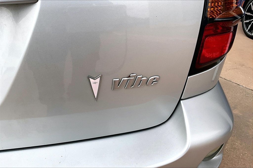 Used 2004 Pontiac Vibe w/ Moon And Tunes Value Package FWD image 25