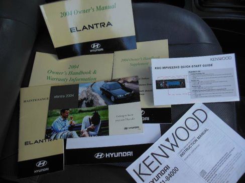 Used 2004 Hyundai Elantra GT image 23