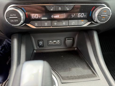 Certified 2025 Nissan Sentra SV w/ All-Weather Package FWD image 14
