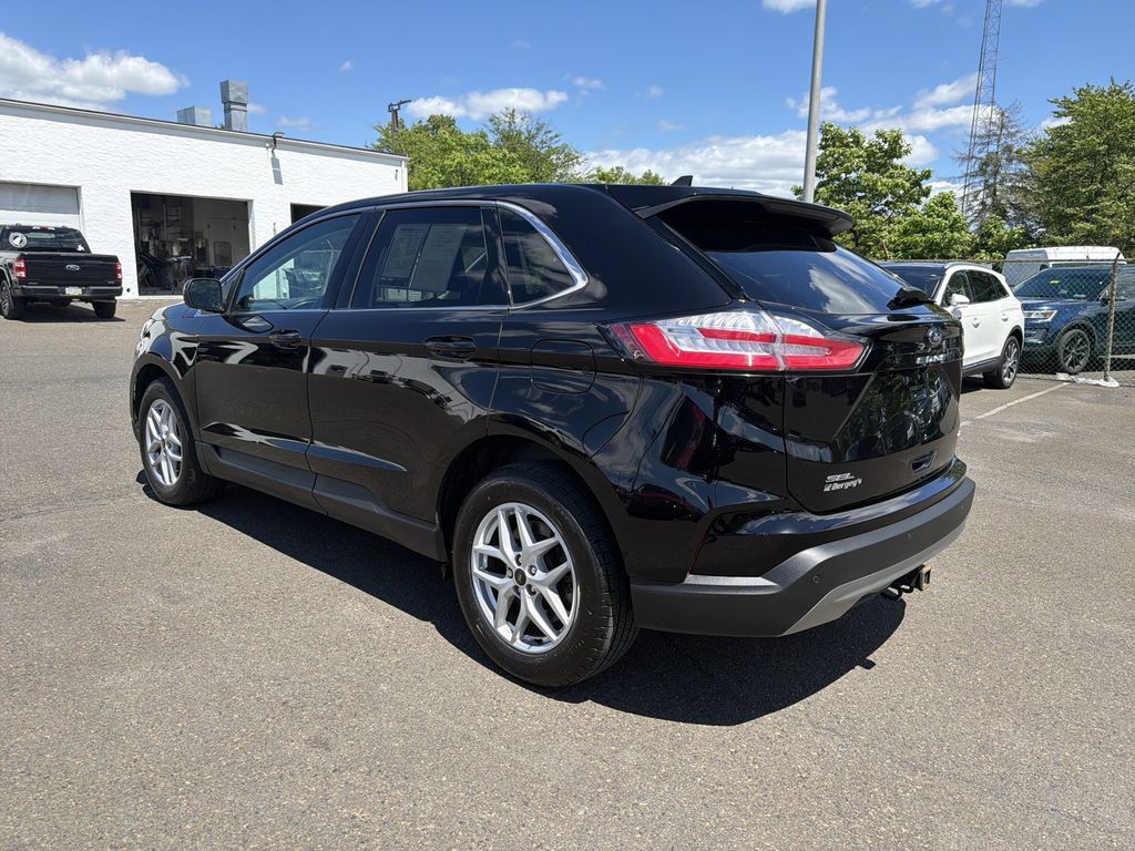 Used 2023 Ford Edge SEL w/ Convenience Package AWD/4WD image 2
