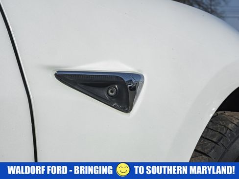 Used 2018 Tesla Model 3 image 14