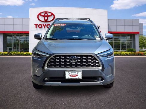 Used 2023 Toyota Corolla Cross XLE w/ Convenience Package AWD/4WD image 2
