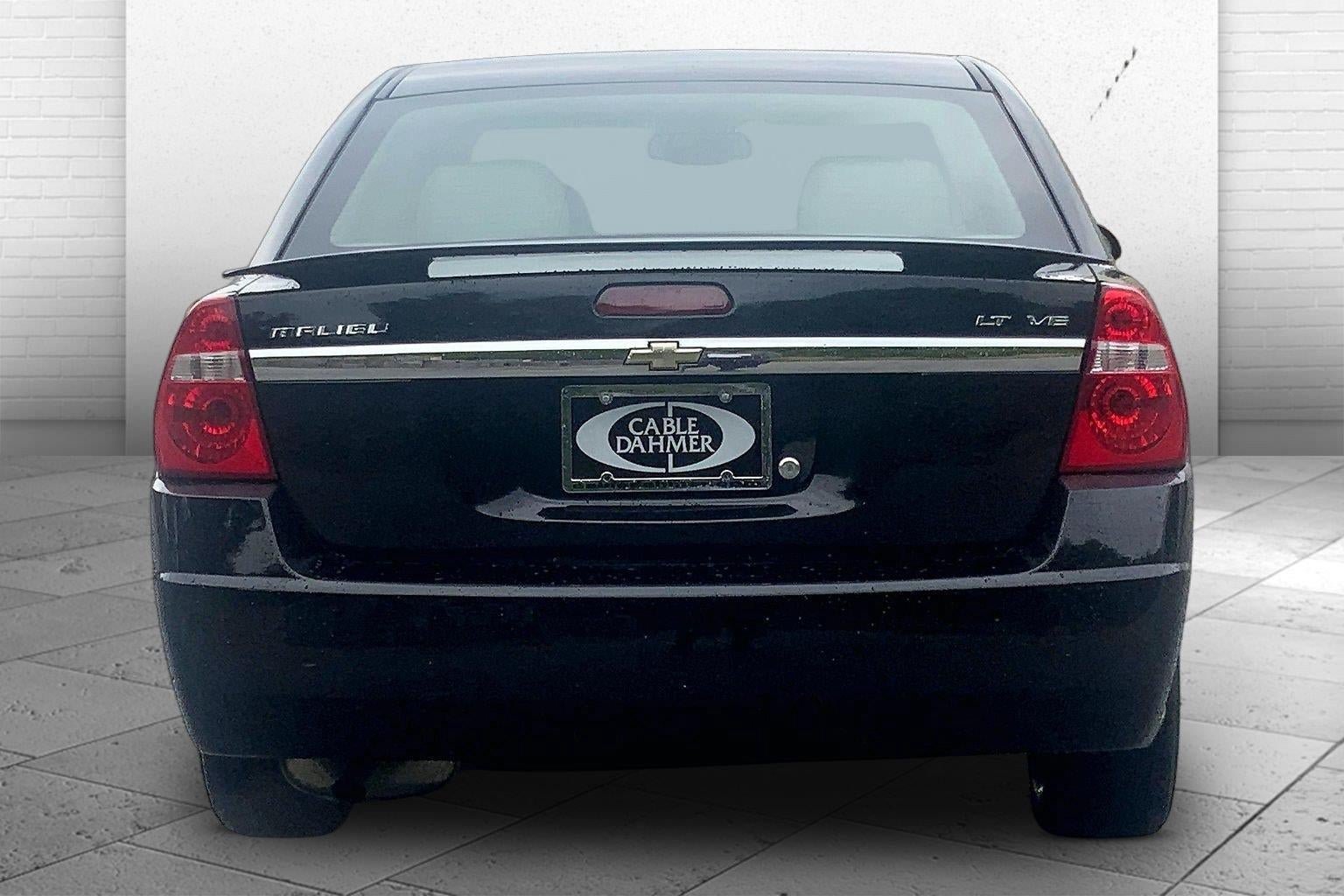 Used 2005 Chevrolet Malibu LT w/ Preferred Equipment Group FWD image 3