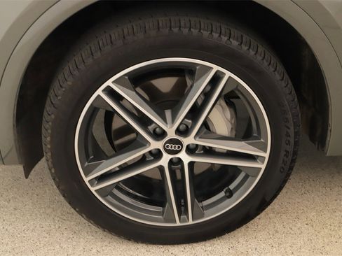 Certified 2023 Audi Q5 e Premium Plus w/ Premium Plus Package image 32