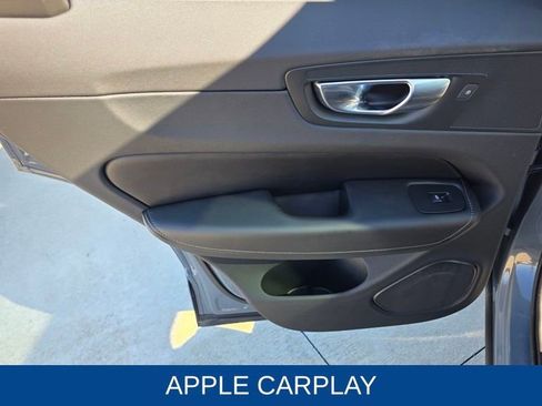 Used 2023 Volvo XC60 T8 Ultimate w/ Climate Package image 22