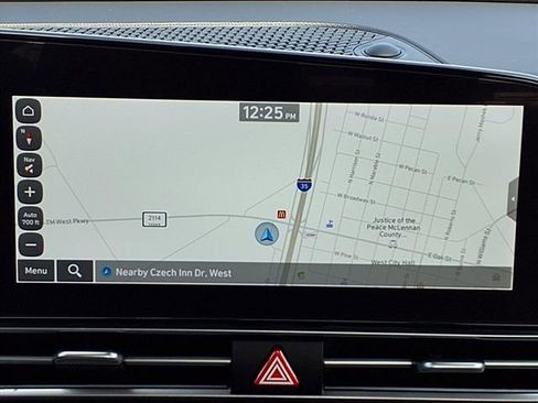 Used 2025 Hyundai Elantra Limited image 13