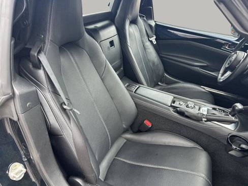 Used 2025 MAZDA MX-5 Miata RF Grand Touring RWD image 12