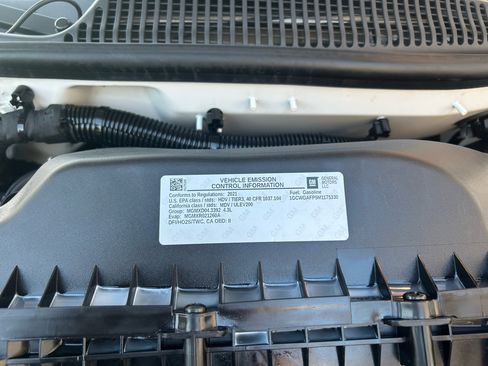 Used 2021 Chevrolet Express 2500 w/ Driver Convenience Package image 33