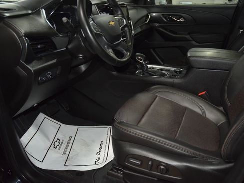 Used 2023 Chevrolet Traverse High Country w/ LPO, Cargo Package AWD/4WD image 37