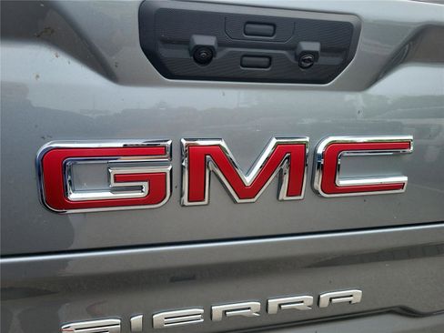 New 2026 GMC Sierra 1500 Elevation AWD/4WD image 9