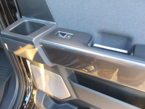 Used 2022 Ford F150 Lariat w/ Equipment Group 502A High AWD/4WD image 23