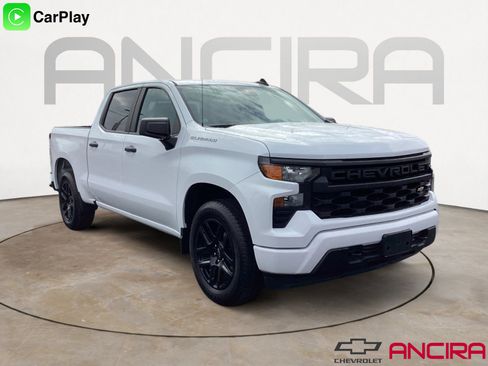 Used 2024 Chevrolet Silverado 1500 Custom image 1