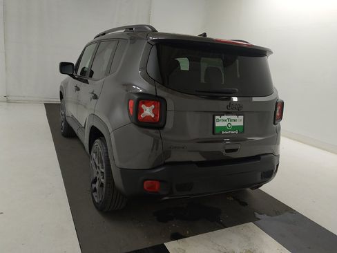 Used 2021 Jeep Renegade Latitude AWD/4WD image 5