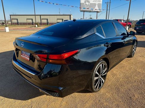 Used 2021 Nissan Altima 2.5 SR image 5