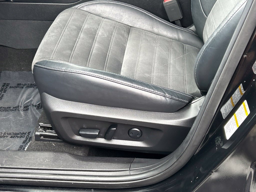 Used 2023 Mitsubishi Outlander SE Black Edition AWD/4WD image 16