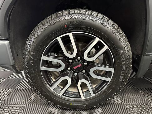 Used 2021 GMC Sierra 1500 AT4 w/ AT4 Premium Package AWD/4WD image 37