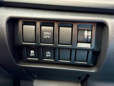 Used 2023 Subaru Forester AWD/4WD image 19