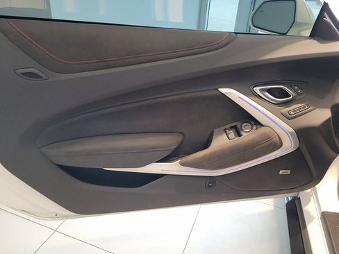 Used 2019 Chevrolet Camaro ZL1 image 9