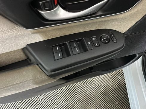 Used 2020 Honda CR-V EX image 11