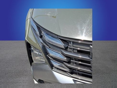 Used 2025 Hyundai Tucson SEL FWD image 3