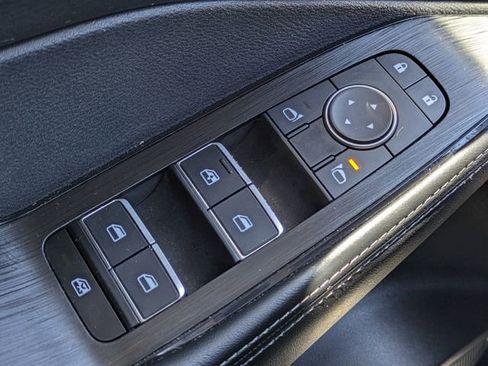 Used 2024 Nissan Rogue Platinum w/ Platinum Premium Package image 29