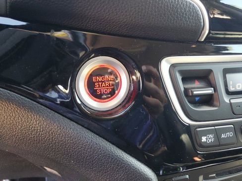 Used 2021 Honda Pilot Touring image 26