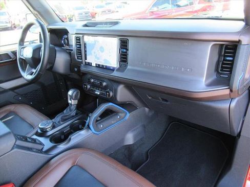 Used 2023 Ford Bronco Outer Banks image 12