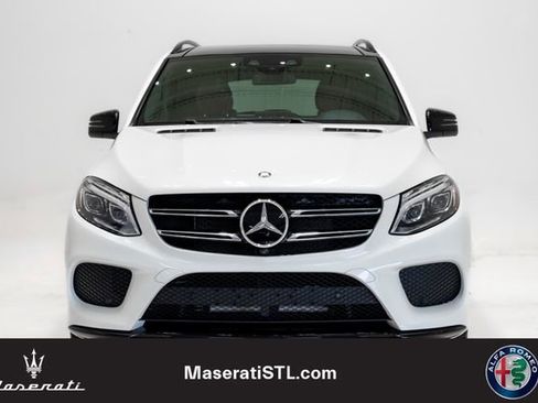 Used 2017 Mercedes-Benz GLE 400 4MATIC image 4