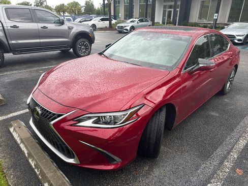 Used 2024 Lexus ES 350 Ultra Luxury w/ Accessory Package (Z2) FWD image 2