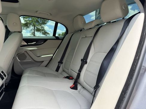 Used 2020 Jaguar XE S RWD image 25