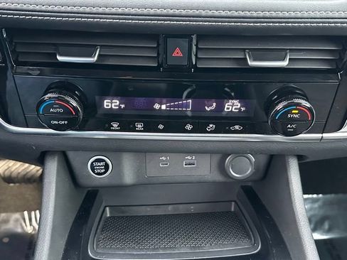 Certified 2021 Nissan Rogue SV AWD/4WD image 34