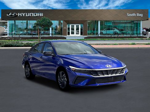 New 2026 Hyundai Elantra Sport image 11