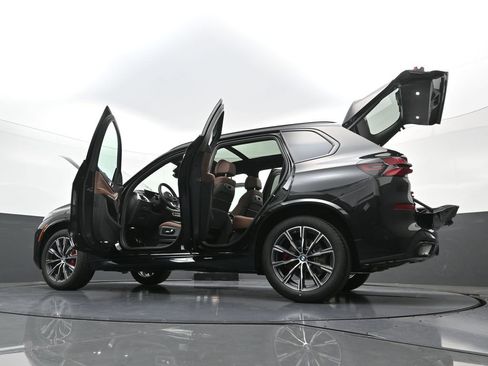 New 2026 BMW X5 xDrive40i w/ M Sport Package AWD/4WD image 41