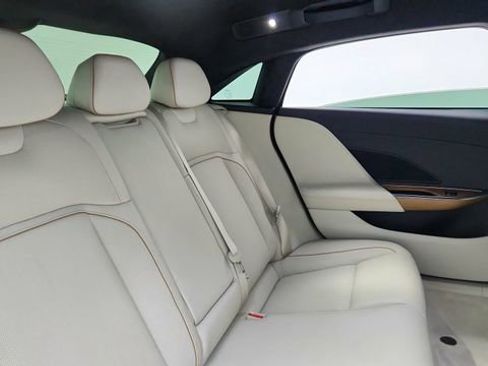 Used 2023 Lucid Air Touring AWD/4WD image 25