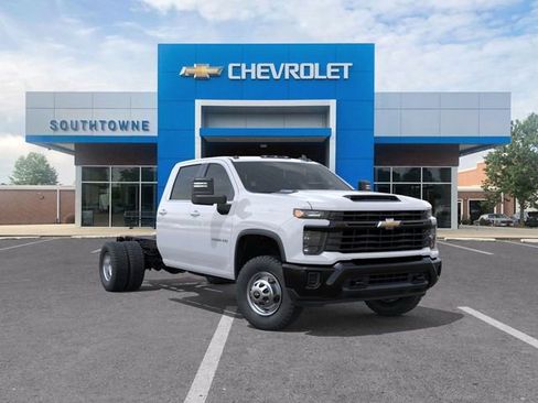 New 2025 Chevrolet Silverado 3500 W/T RWD image 1