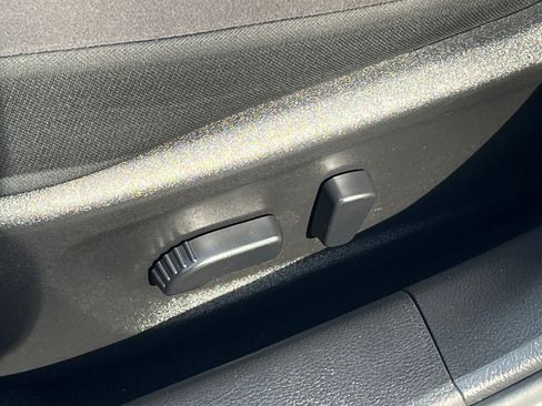 Used 2025 Nissan Altima 2.5 SV image 22