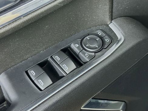 Used 2025 GMC Sierra 1500 SLT RWD image 20