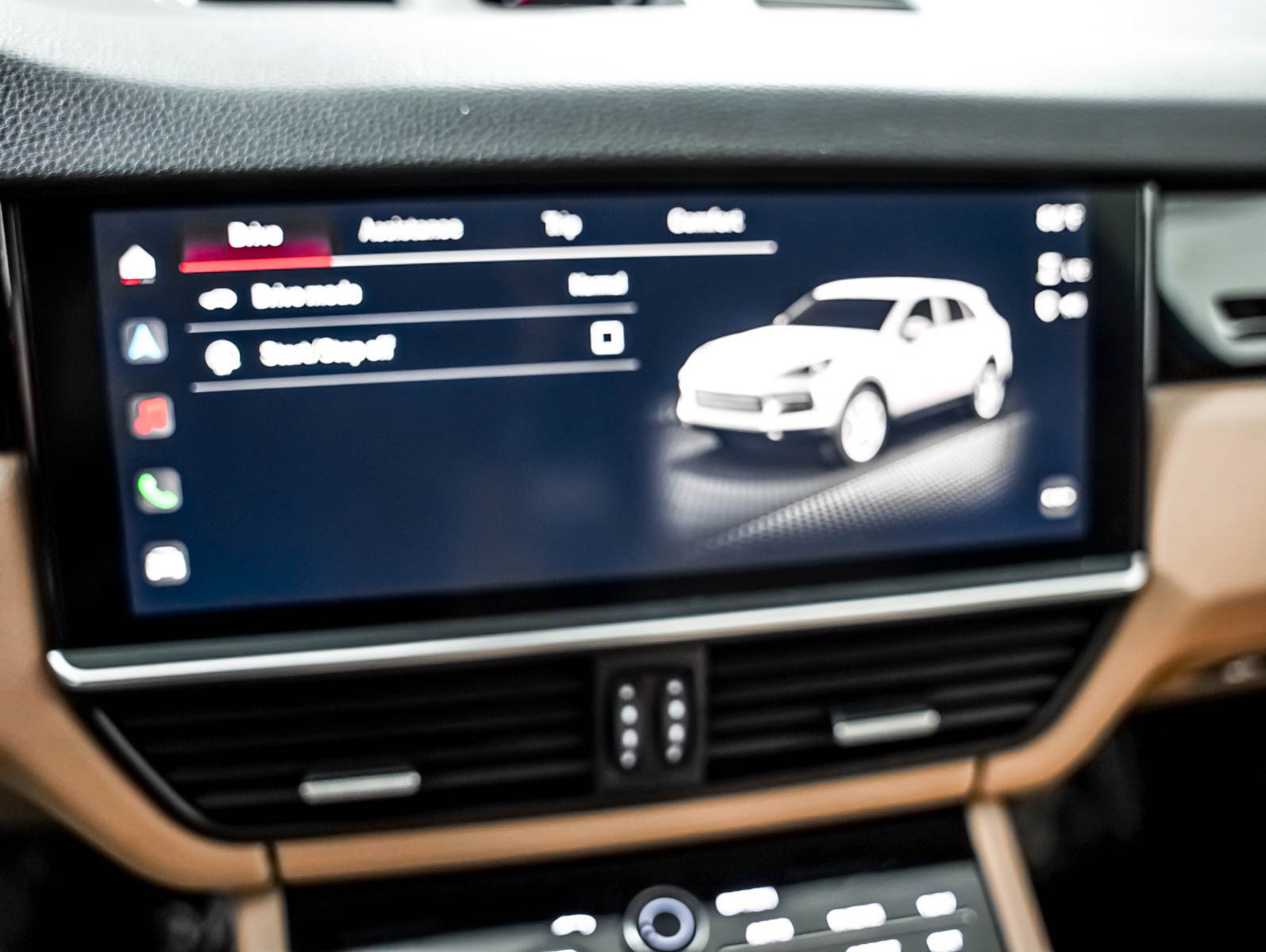 Certified 2023 Porsche Cayenne AWD/4WD image 25