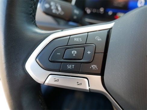 Certified 2024 Volkswagen Jetta SE image 25