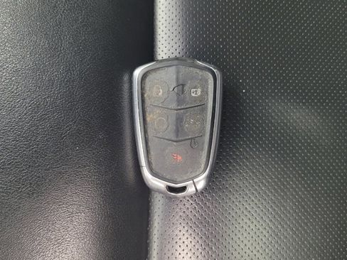 Used 2015 Cadillac XTS image 32