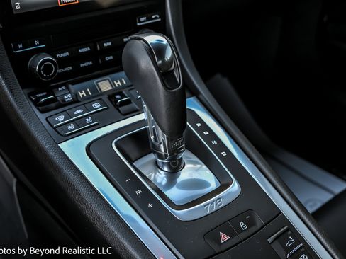 Used 2025 Porsche 718 Cayman image 44