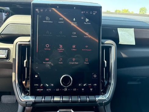 New 2026 GMC Yukon XL Denali w/ Sun & Power Step Package AWD/4WD image 21