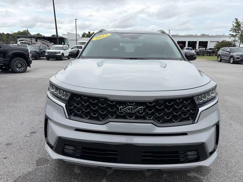 Used 2023 Kia Sorento EX w/ Panoramic Sunroof Package FWD image 10