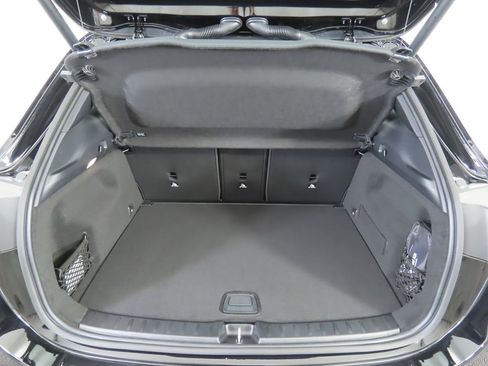 Certified 2025 Mercedes-Benz GLA 250 image 28